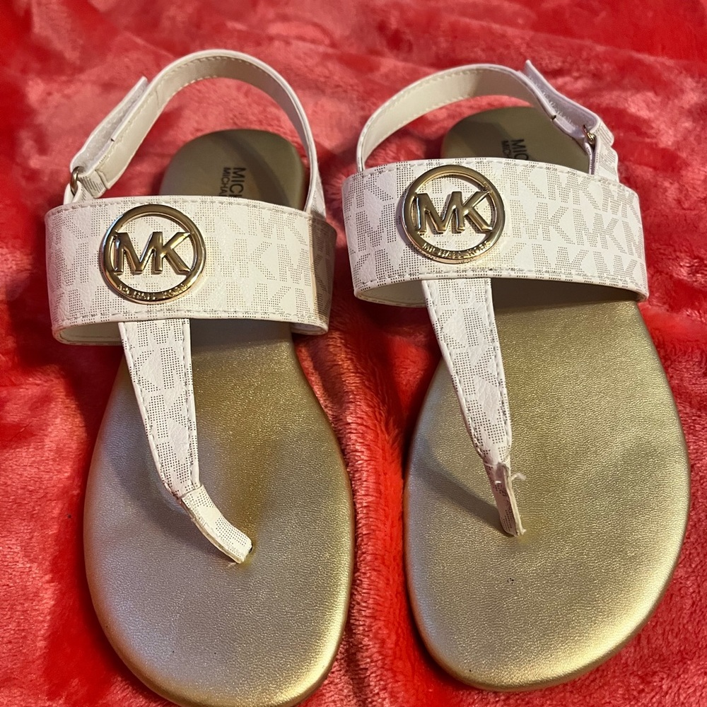 Girls size 2 Michael Kors flip-flops